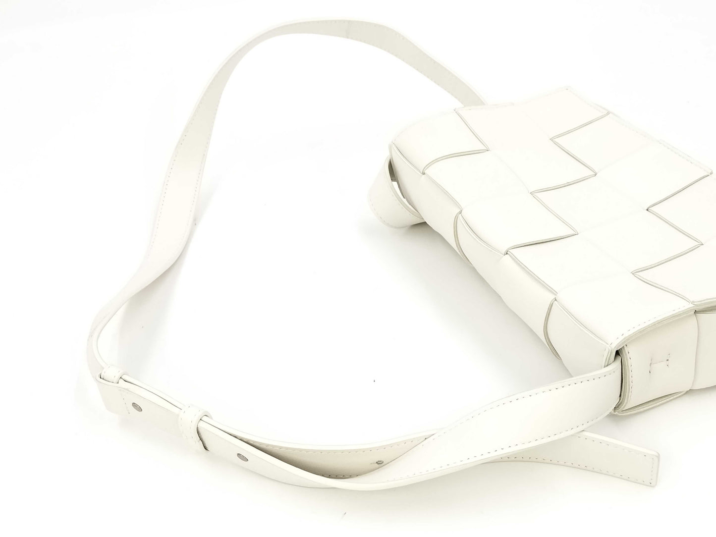 BOTTEGA VENETA Cassette Small Shoulder Bag, Maxi Intrecciato, White