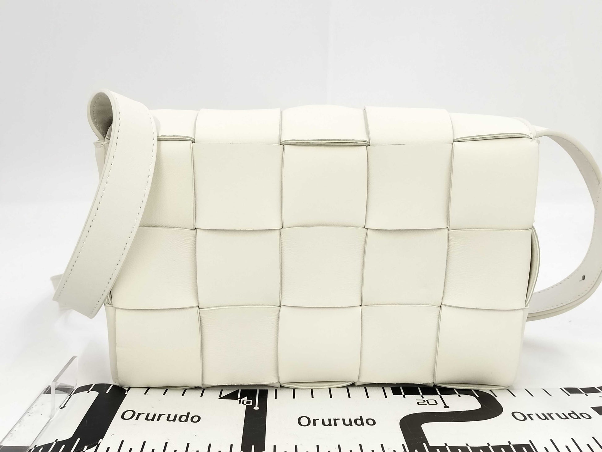 BOTTEGA VENETA Cassette Small Shoulder Bag, Maxi Intrecciato, White