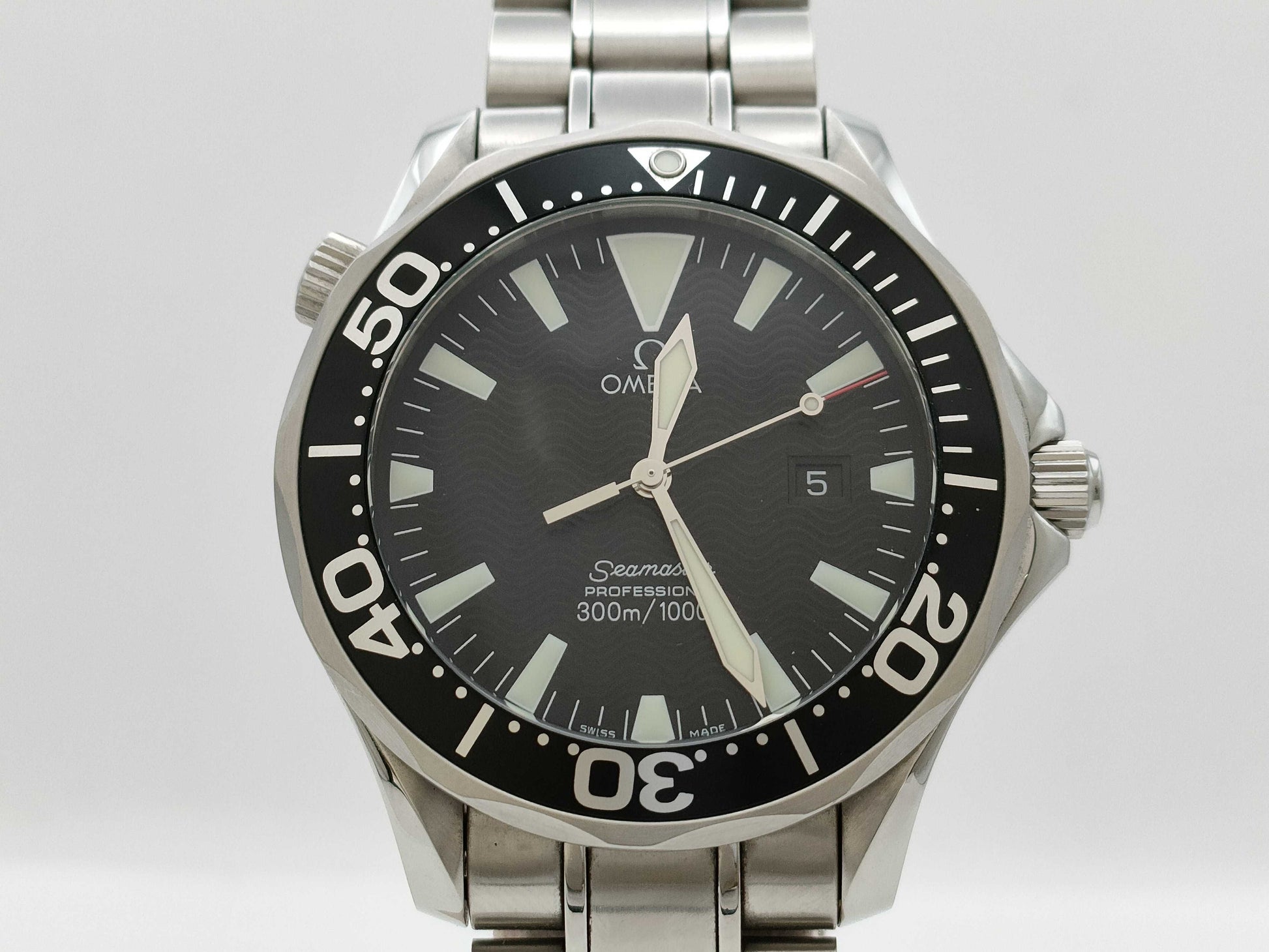 OMEGA 2264.50 59045371 Quartz Black Dial Men's Watch
