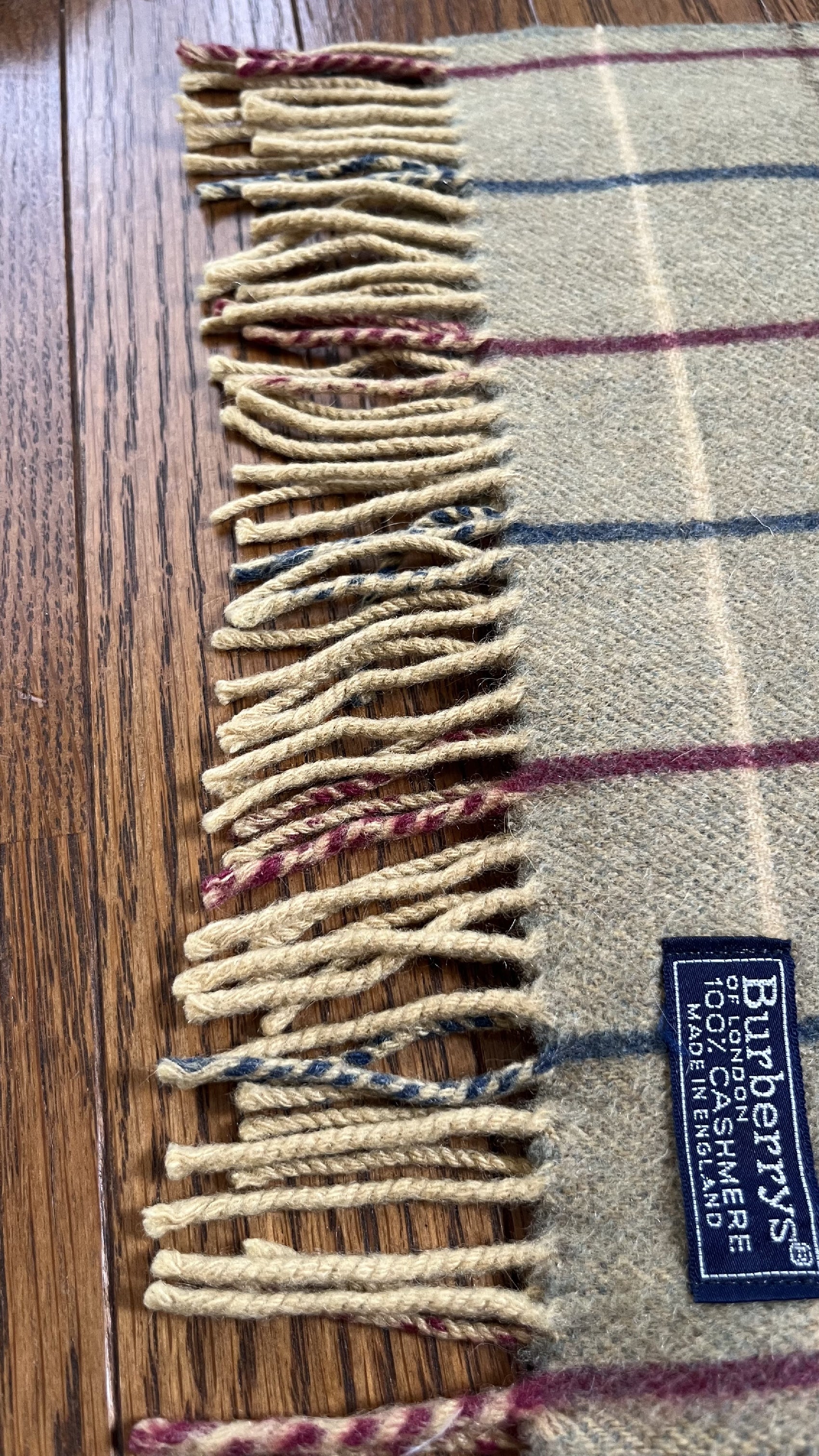 Rare BURBERRY Cashmere Scarf, Length: 136cm, Width: 30cm, 100% Cashmere, Rare Color: Khaki