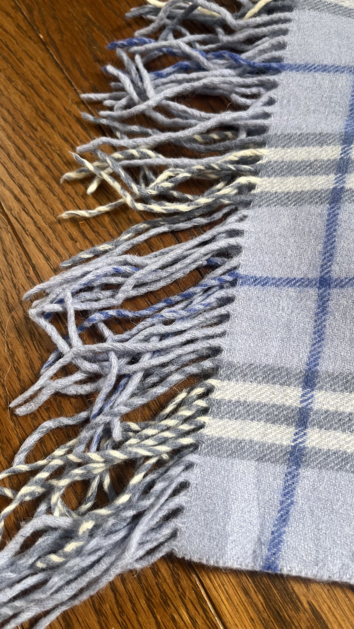 Rare BURBERRY Cashmere Scarf, Length: 150cm, Width: 17.5cm, 100% Cashmere, Ice Blue, Double Side Fringe