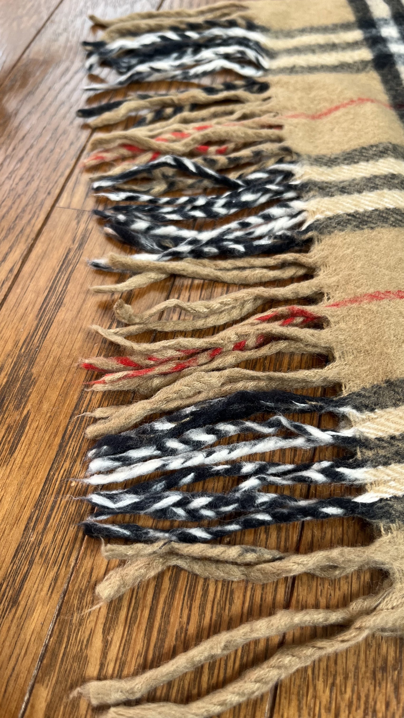 Rare BURBERRY Nova Check Scarf Length: 164cm Width: 30cm Nova Check Scarf