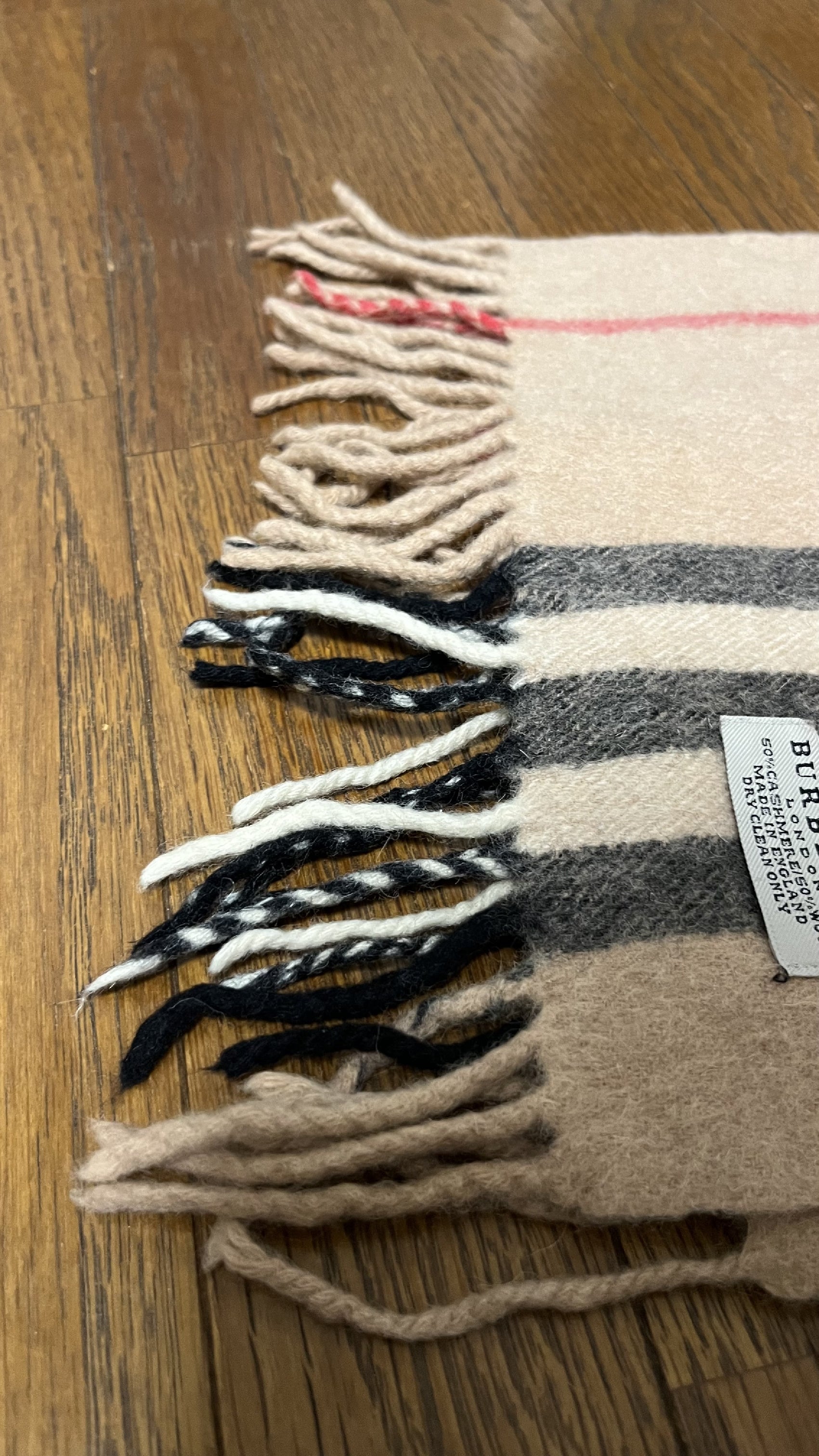 BURBERRY Nova Check Cashmere Scarf Length: 156cm Width: 27cm Cashmere 50% Nova Check Scarf