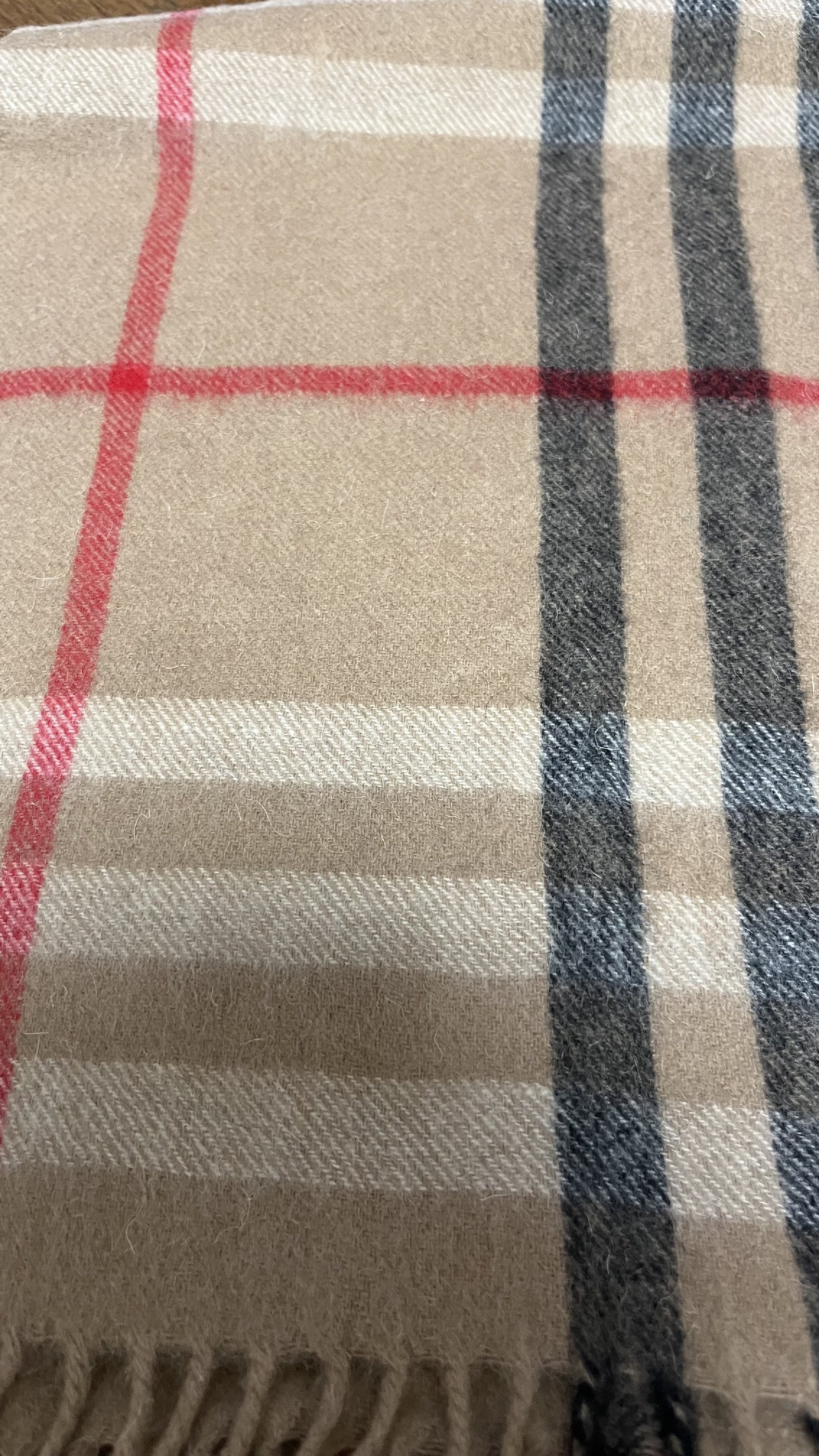 BURBERRY Cashmere Nova Check Scarf Length: 166cm Width: 31cm 100% Cashmere Rare Nova Check 100% Cashmere Scarf