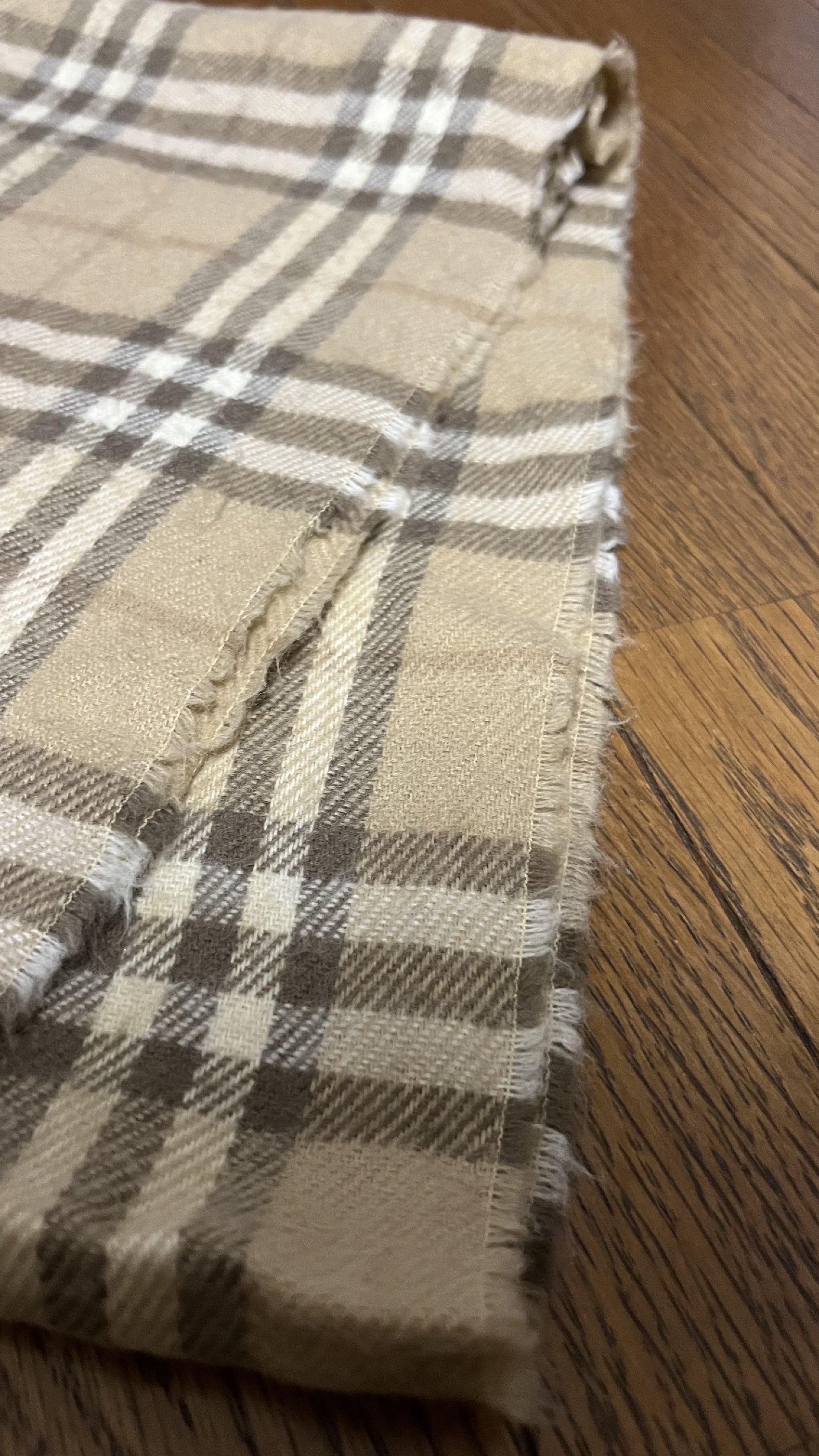 BURBERRY Cashmere Nova Check Scarf Length: 152cm Width: 30cm 100% Cashmere Nova Check Scarf