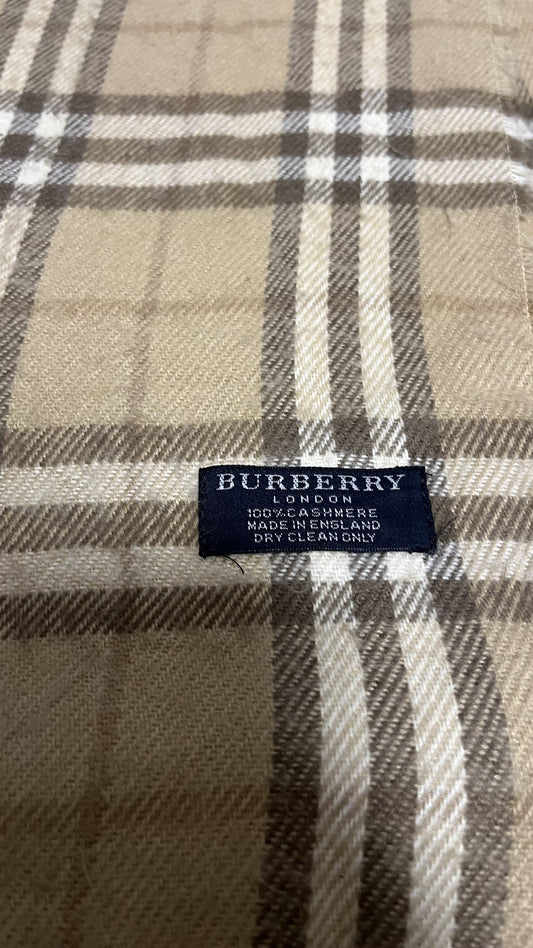 BURBERRY Cashmere Nova Check Scarf Length: 152cm Width: 30cm 100% Cashmere Nova Check Scarf