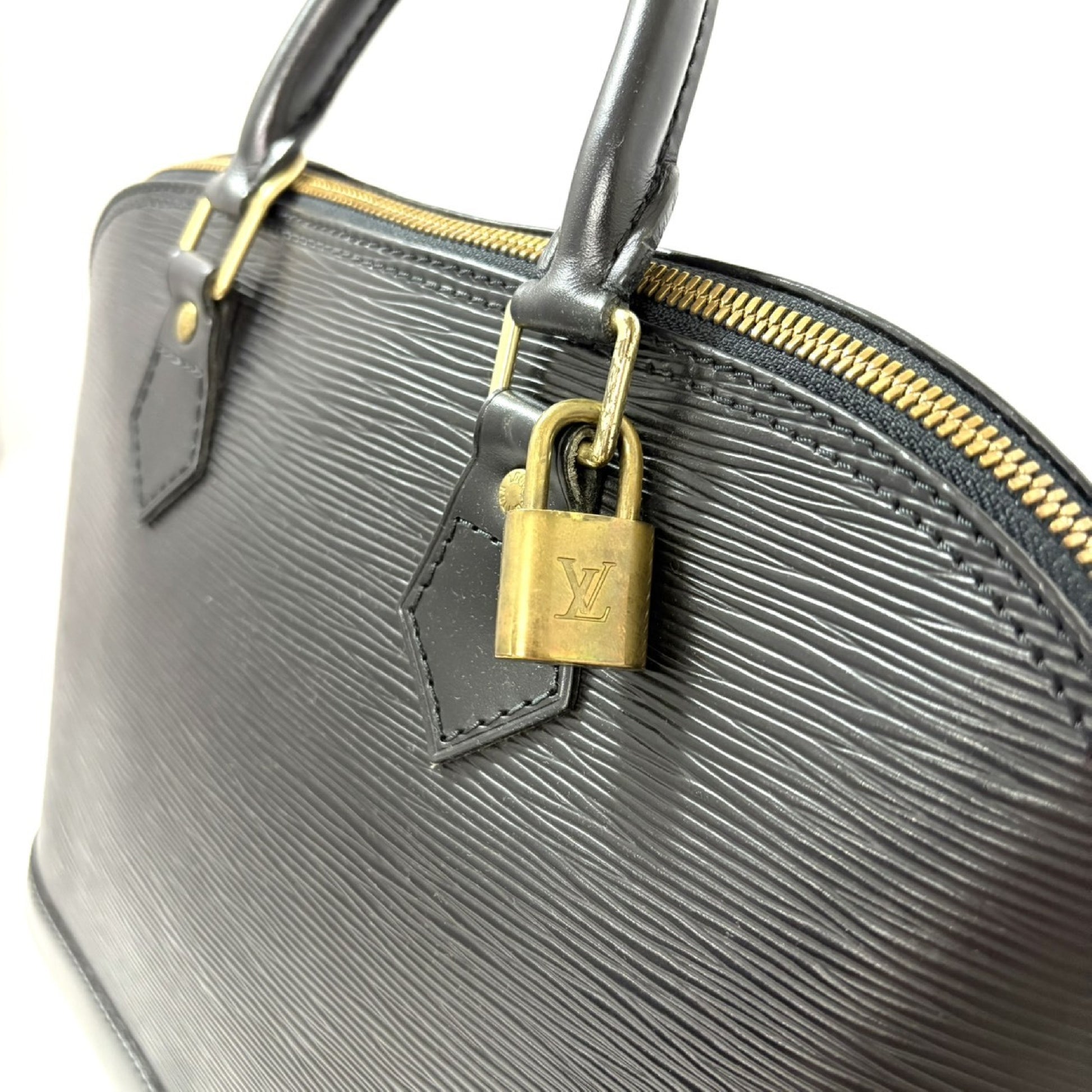 LOUIS VUITTON Alma Epi handbag