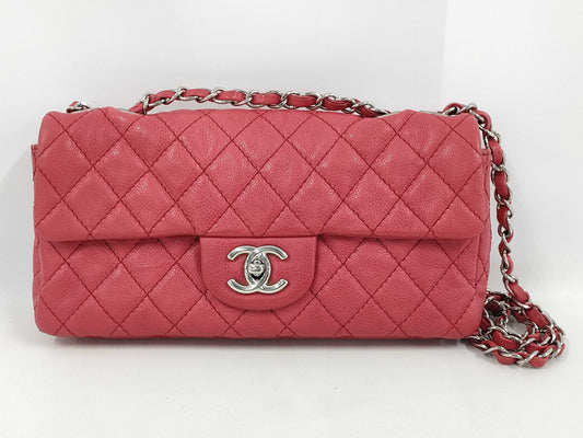 CHANEL Caviar Skin 25 Red Shoulder Bag