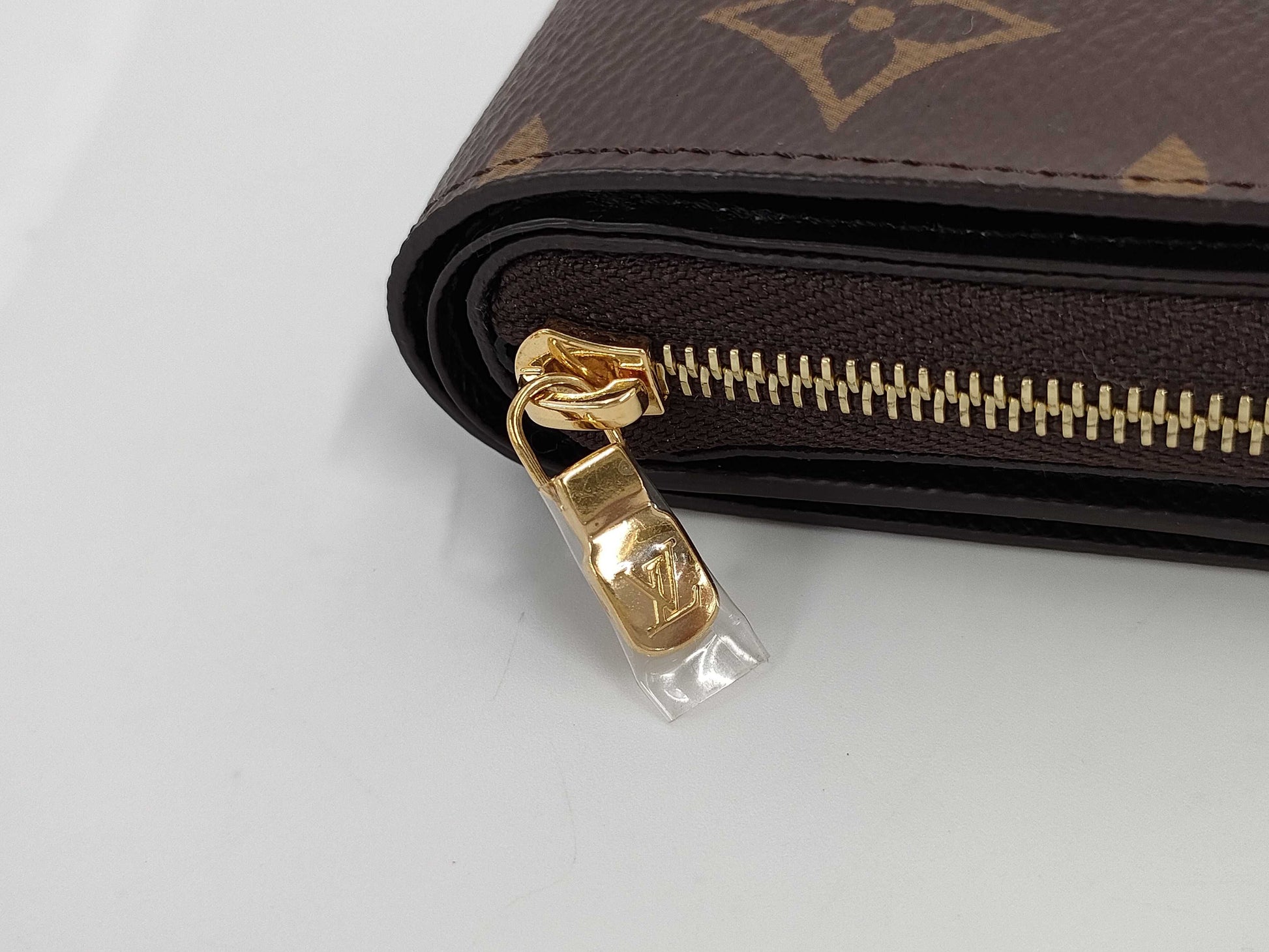 LOUIS VUITTON Vuitton M81461 Monogram Reverse Porte-Feuille Lou Wallet