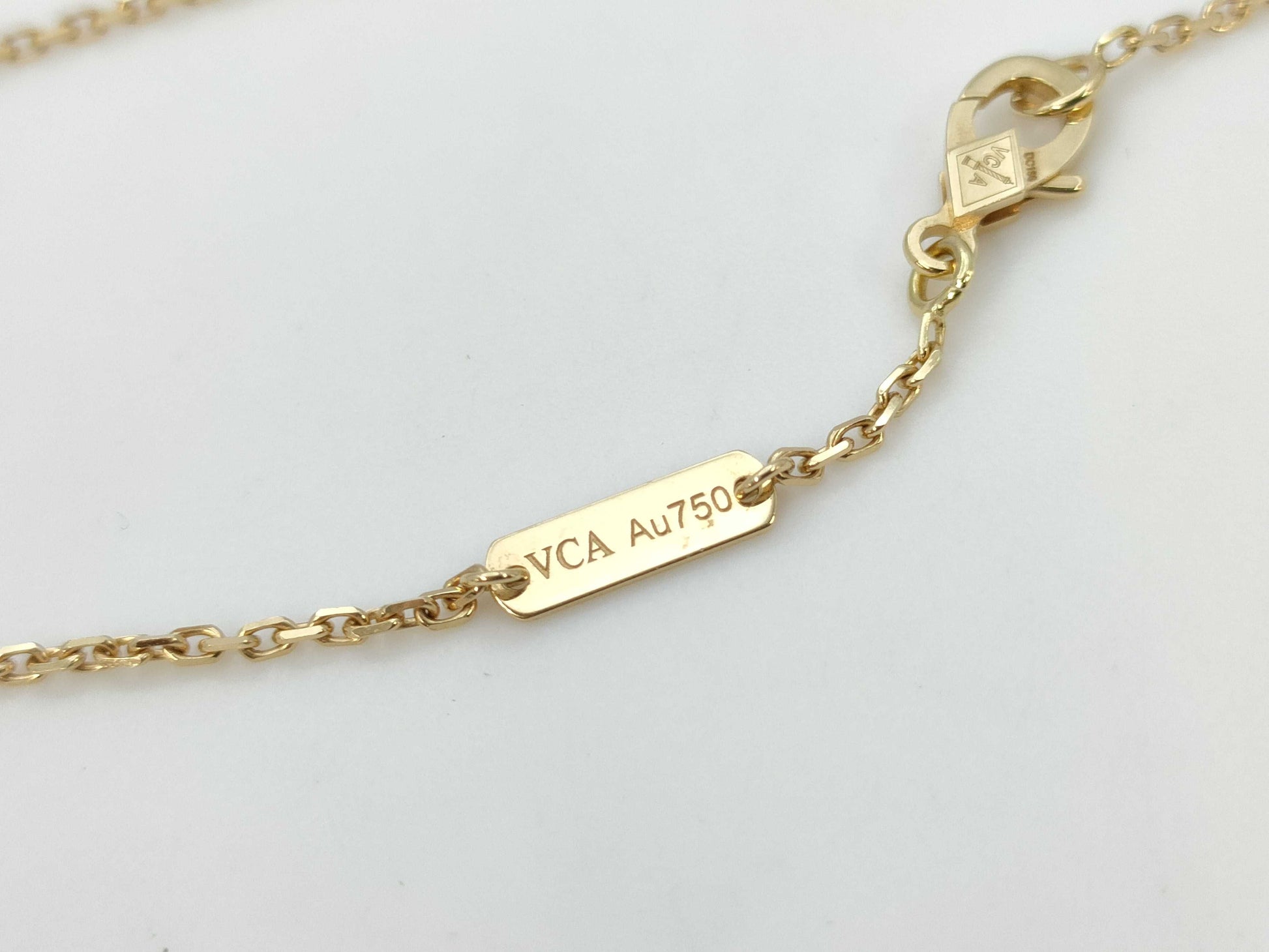 Van Cleef&Arpels Vintage Alhambra Blue Agate YG Au750 5.1g Necklace