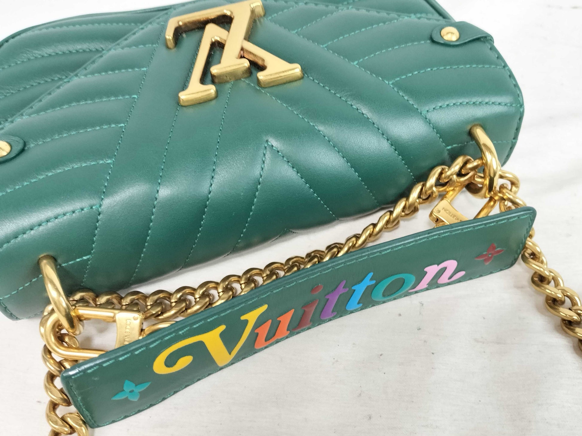 LOUIS VUITTON LOUIS VUITTON Louis Vuitton New Wave Chain Bag PM M55021 Shoulder Bag