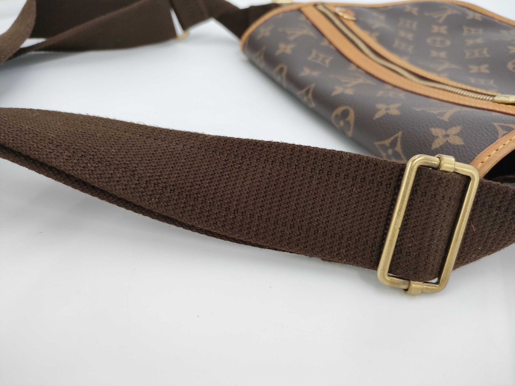 LOUIS VUITTON Vuitton Messenger Bosfall Shoulder Bag