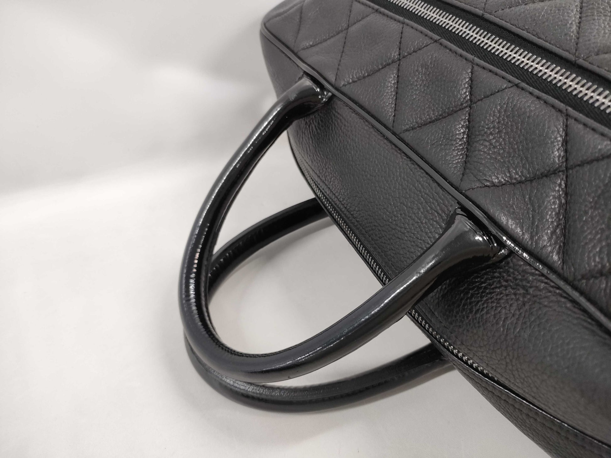 CHANEL X1 Caviar Skin Handbag with Chain, Black