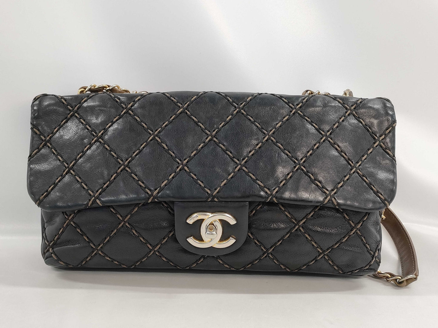 CHANEL X2 CHANEL Matelasse Lambskin Handbag with Chain Shoulder Bag, Black