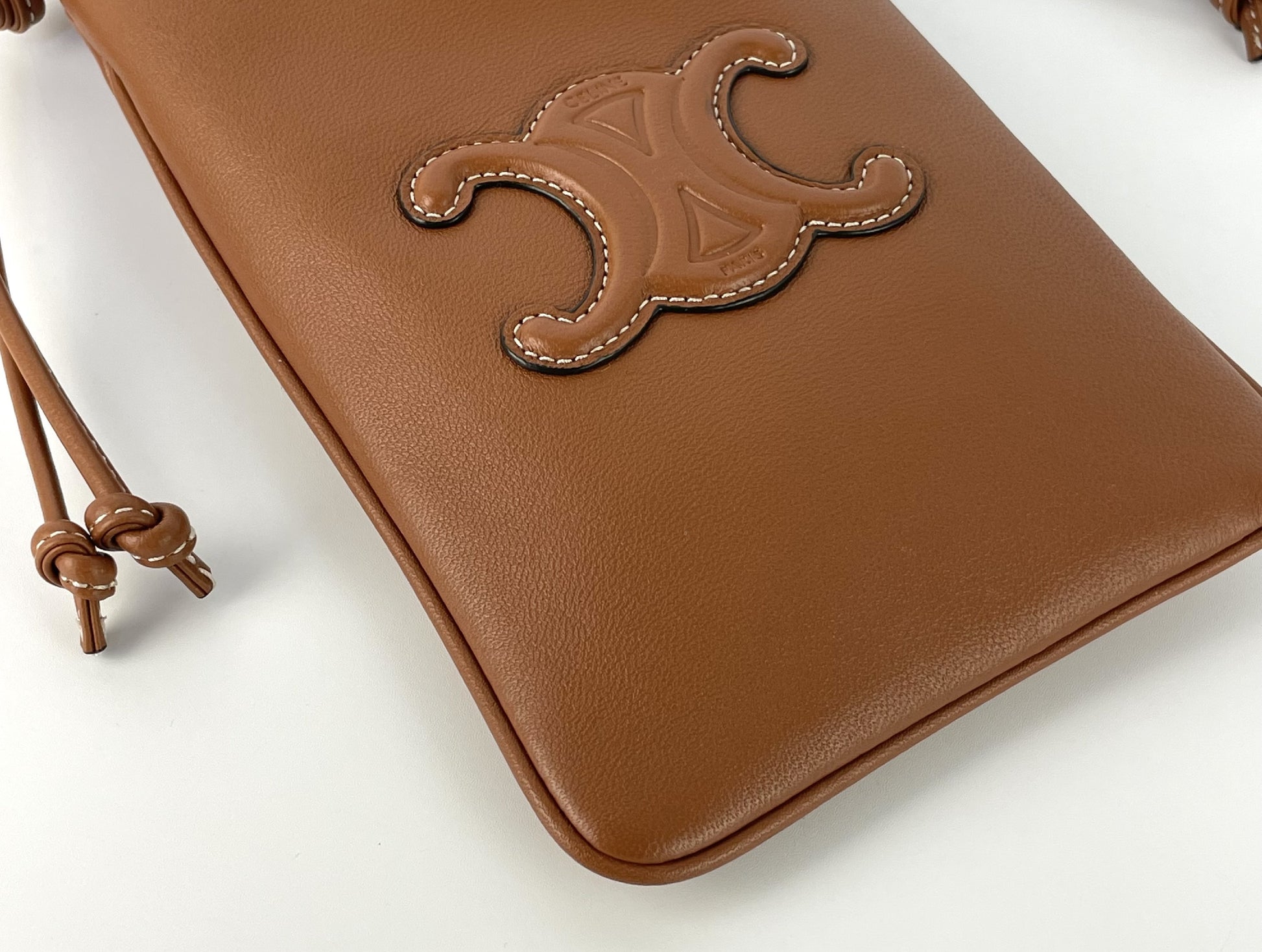 CELINE Drawstring Cuile Triomphe Leather Brown Shoulder Bag