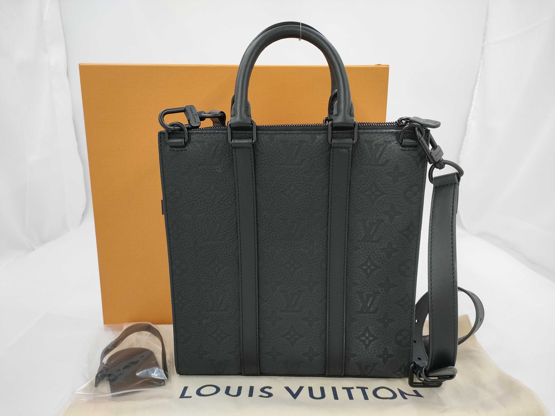 LOUIS VUITTON LV Sac Plat Cross M21884 Black RFID Enabled Shoulder Bag