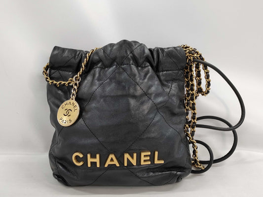 CHANEL Chanel 22 Black Random Plate AS3980 Shoulder Bag