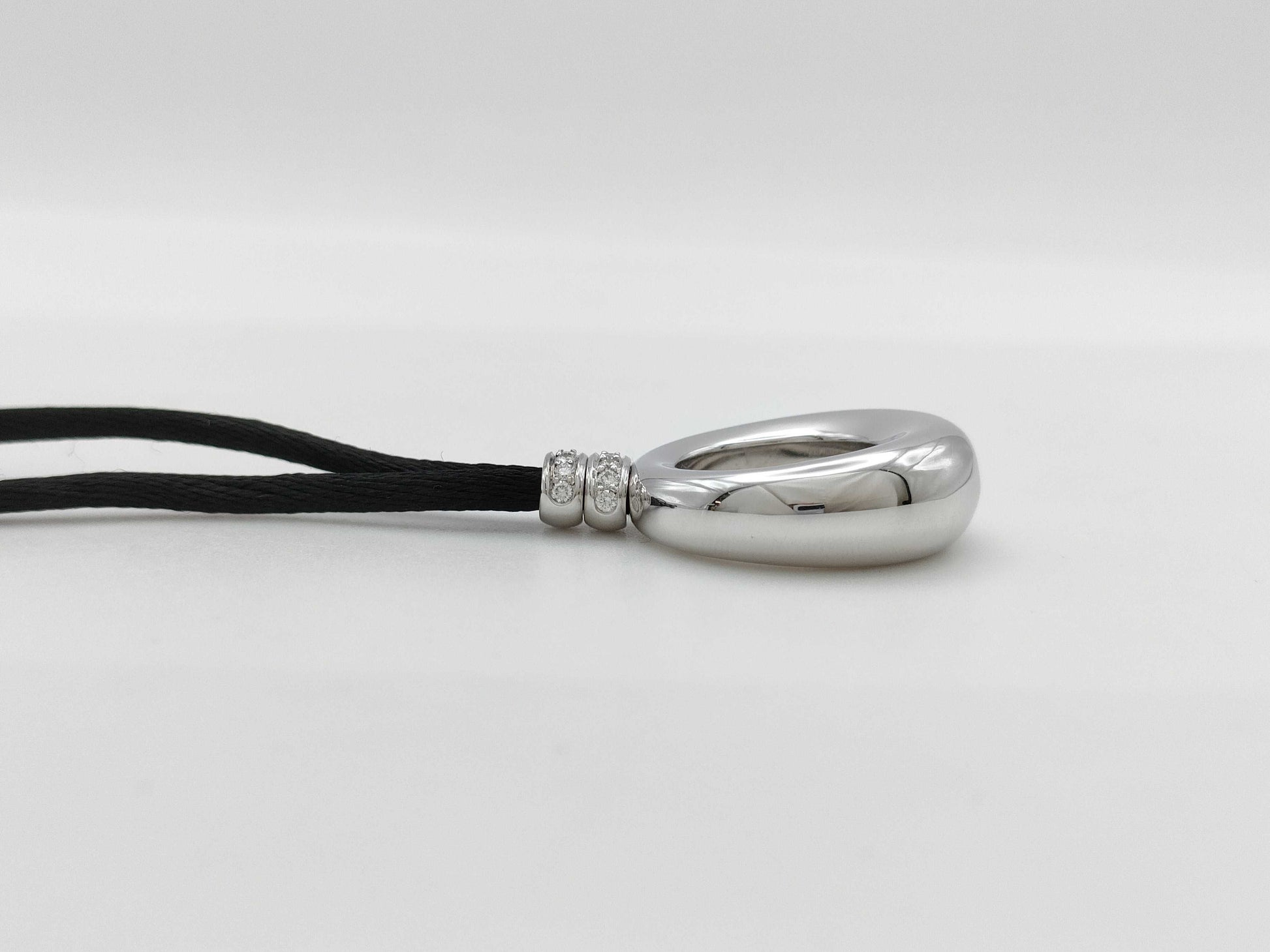 CHAUMET Ano Diamond WG 750 20.5g Necklace