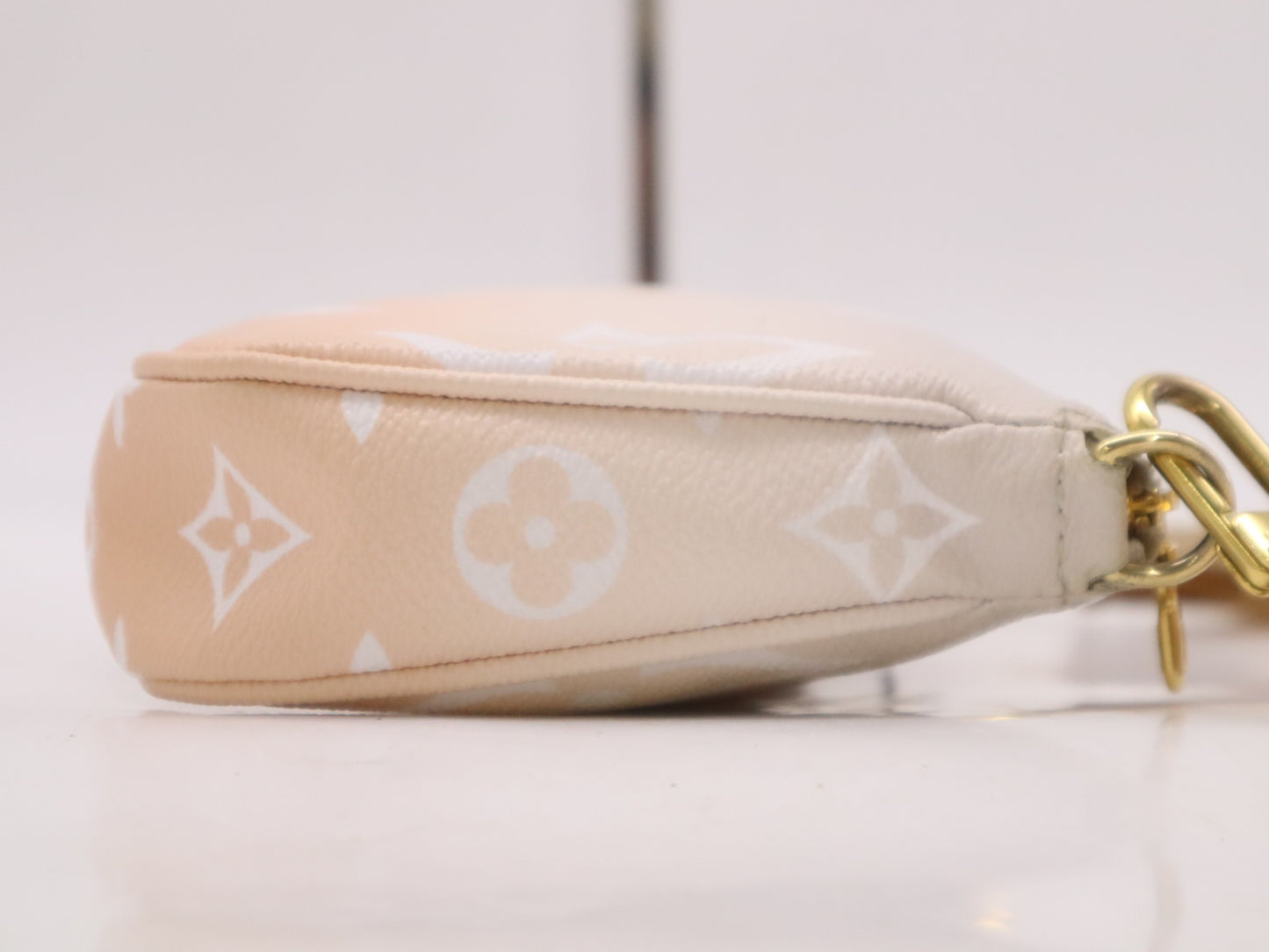 LOUIS VUITTON M57634 Myrti Pochette Accessoir Blum Shoulder Strap Shoulder Bag