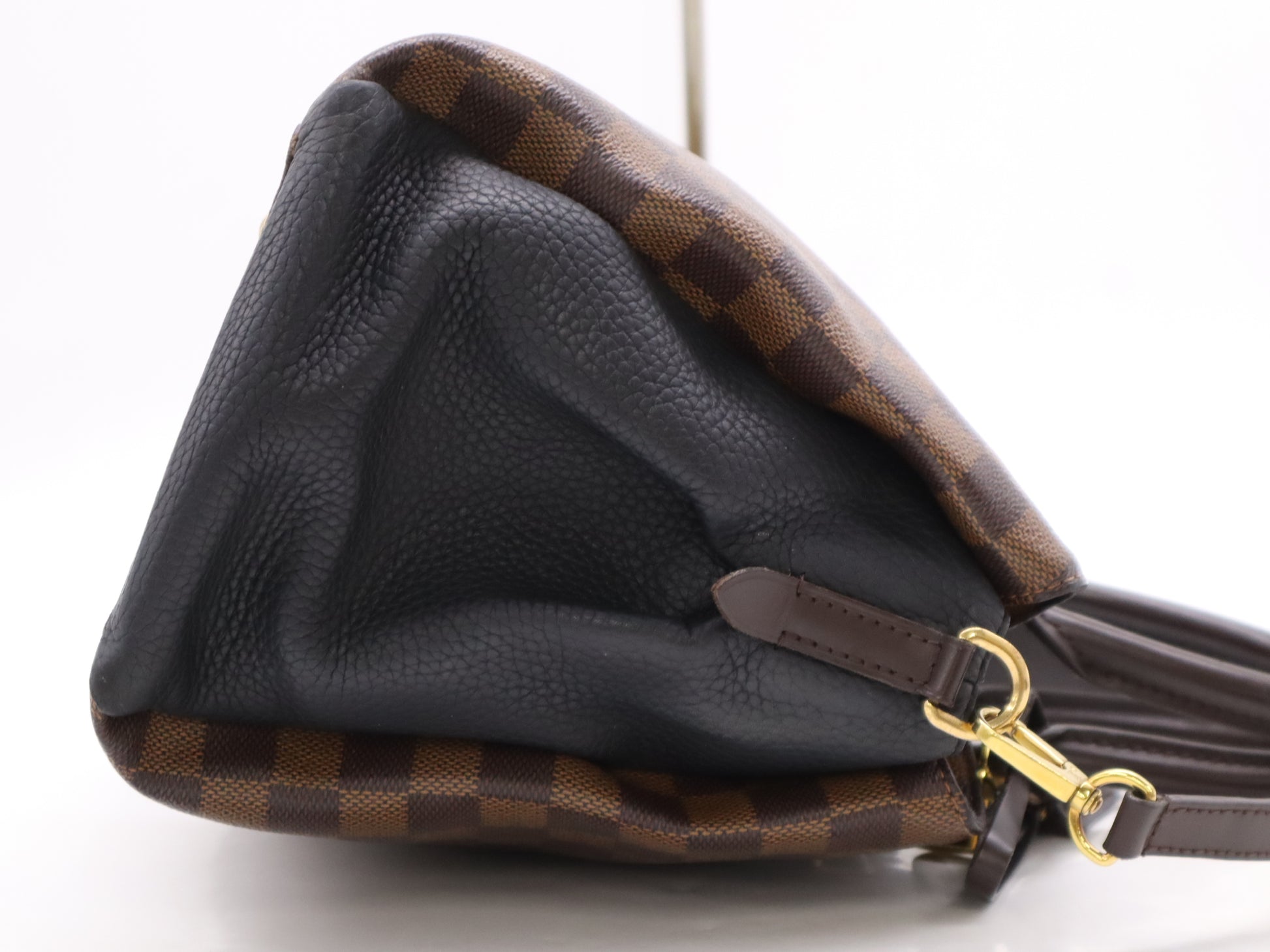 LOUIS VUITTON N41487 Damier Normandy Handbag with Cadena, Two Keys, Cloche, and Shoulder Strap