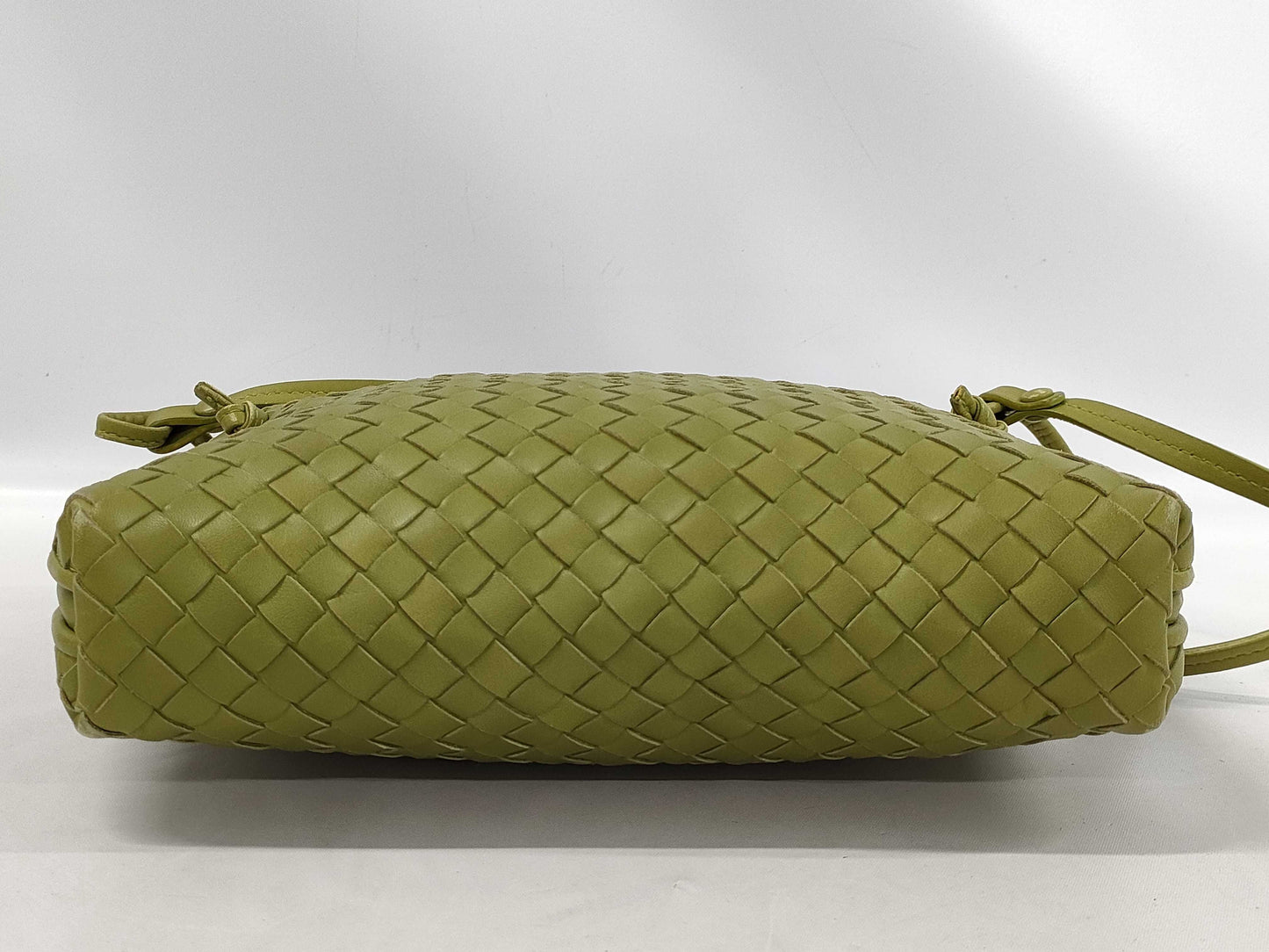 BOTTEGA VENETA Intrecciato Dini Shoulder Bag in Green Leather