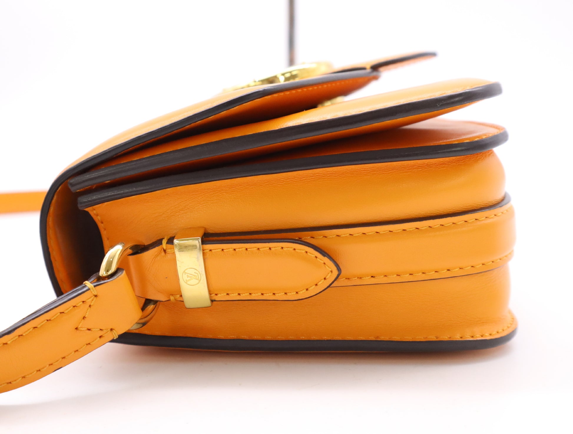LOUIS VUITTON M55946 Calf Leather Pont Neuf Shoulder Bag Orange Shoulder Bag