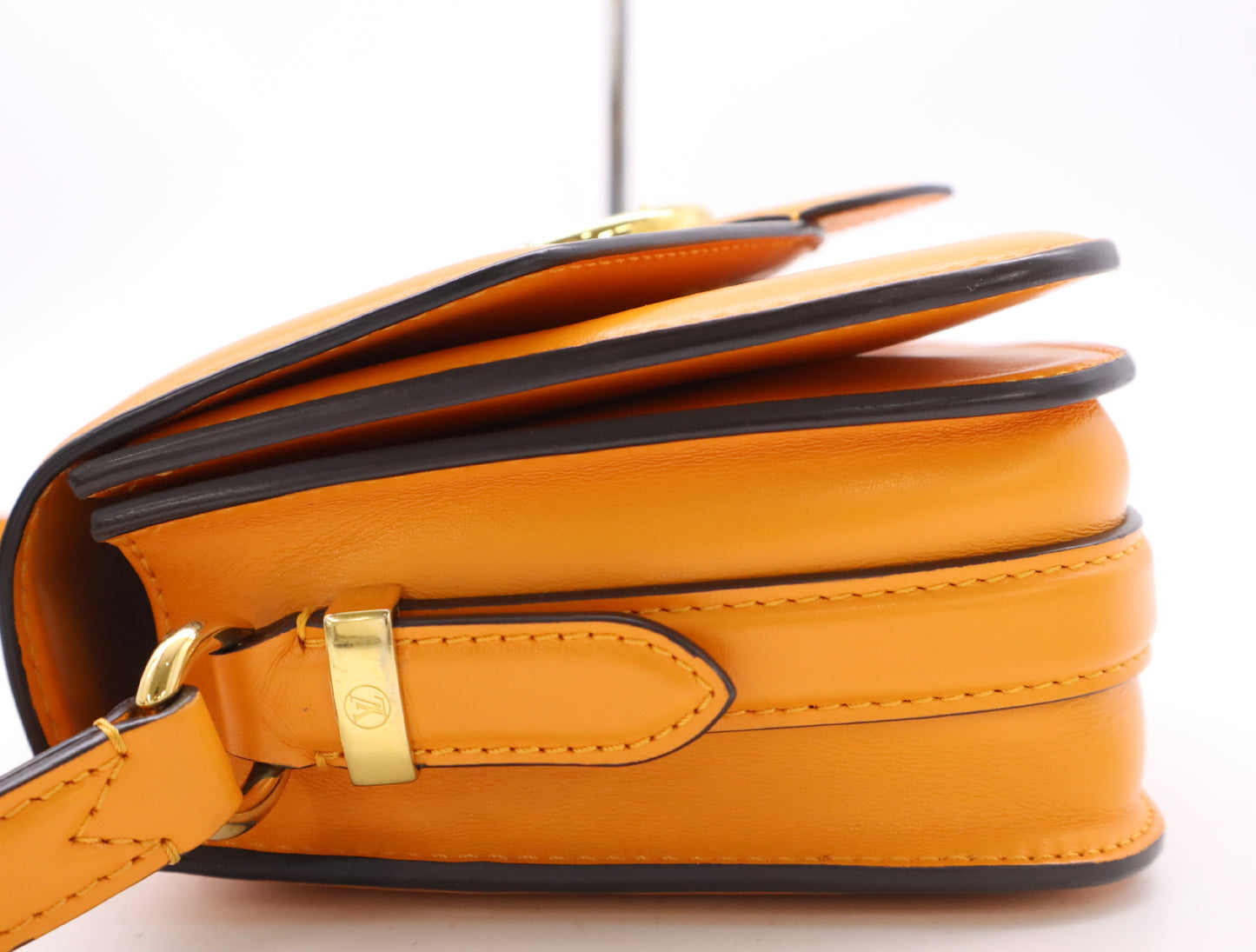 LOUIS VUITTON M55946 Calf Leather Pont Neuf Shoulder Bag Orange Shoulder Bag