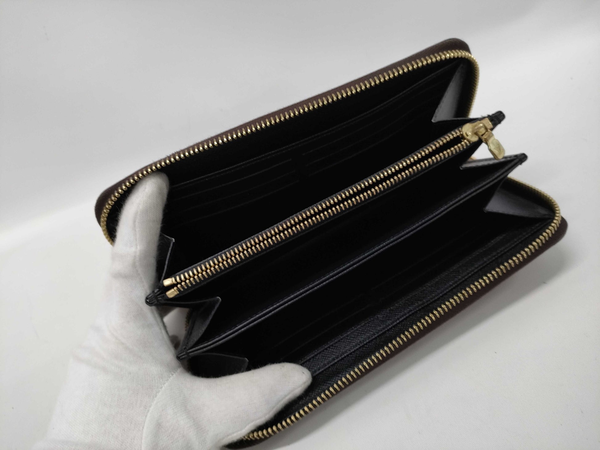 LOUIS VUITTON M69353 Monogram Giant Reverse Zippy Wallet RFID Verified Box and Dust Bag Included