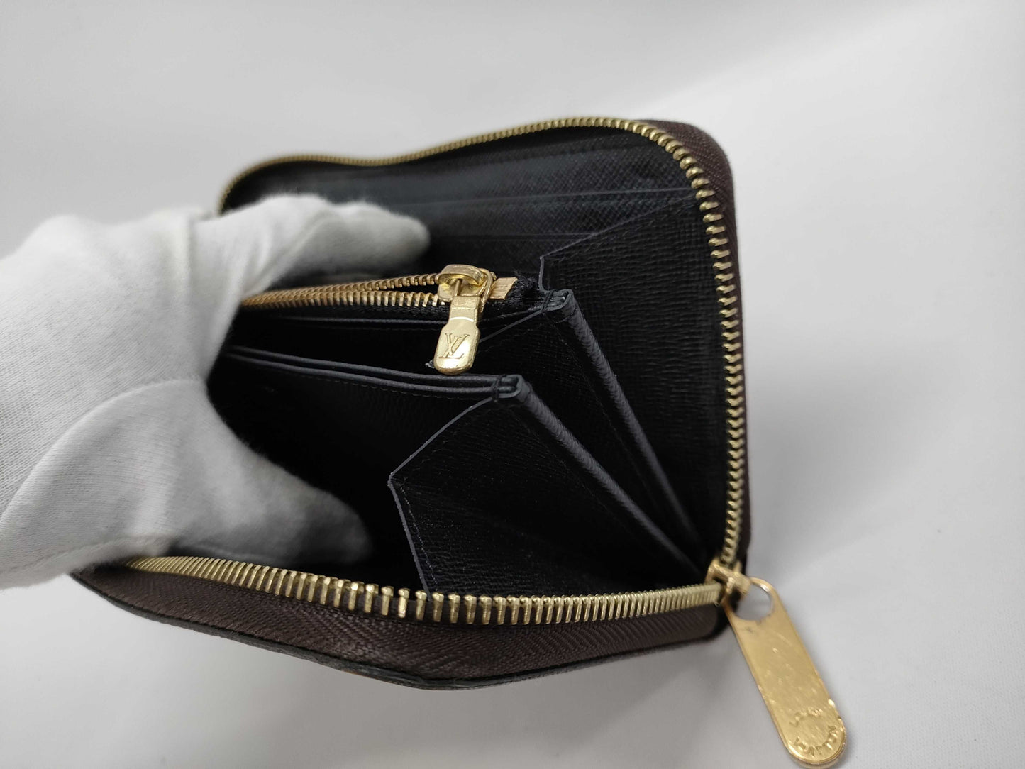 LOUIS VUITTON M69353 Monogram Giant Reverse Zippy Wallet RFID Verified Box and Dust Bag Included