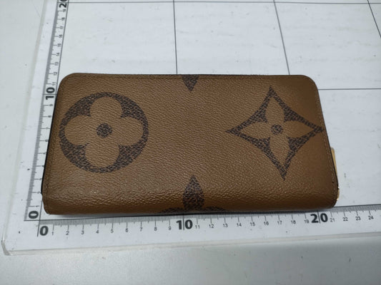 LOUIS VUITTON M69353 Monogram Giant Reverse Zippy Wallet RFID Verified Box and Dust Bag Included