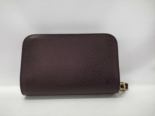 LOUIS VUITTON M30186 Taiga Baikal Acajou Clutch Bag