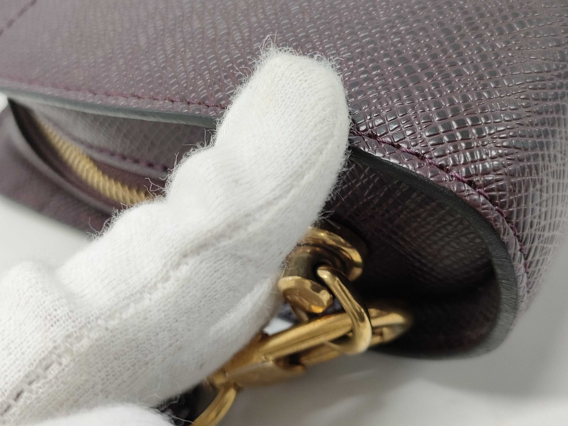 LOUIS VUITTON M30186 Taiga Baikal Acajou Clutch Bag