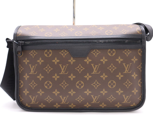 LOUIS VUITTON M46371 Macassar Archie Messenger Shoulder Bag