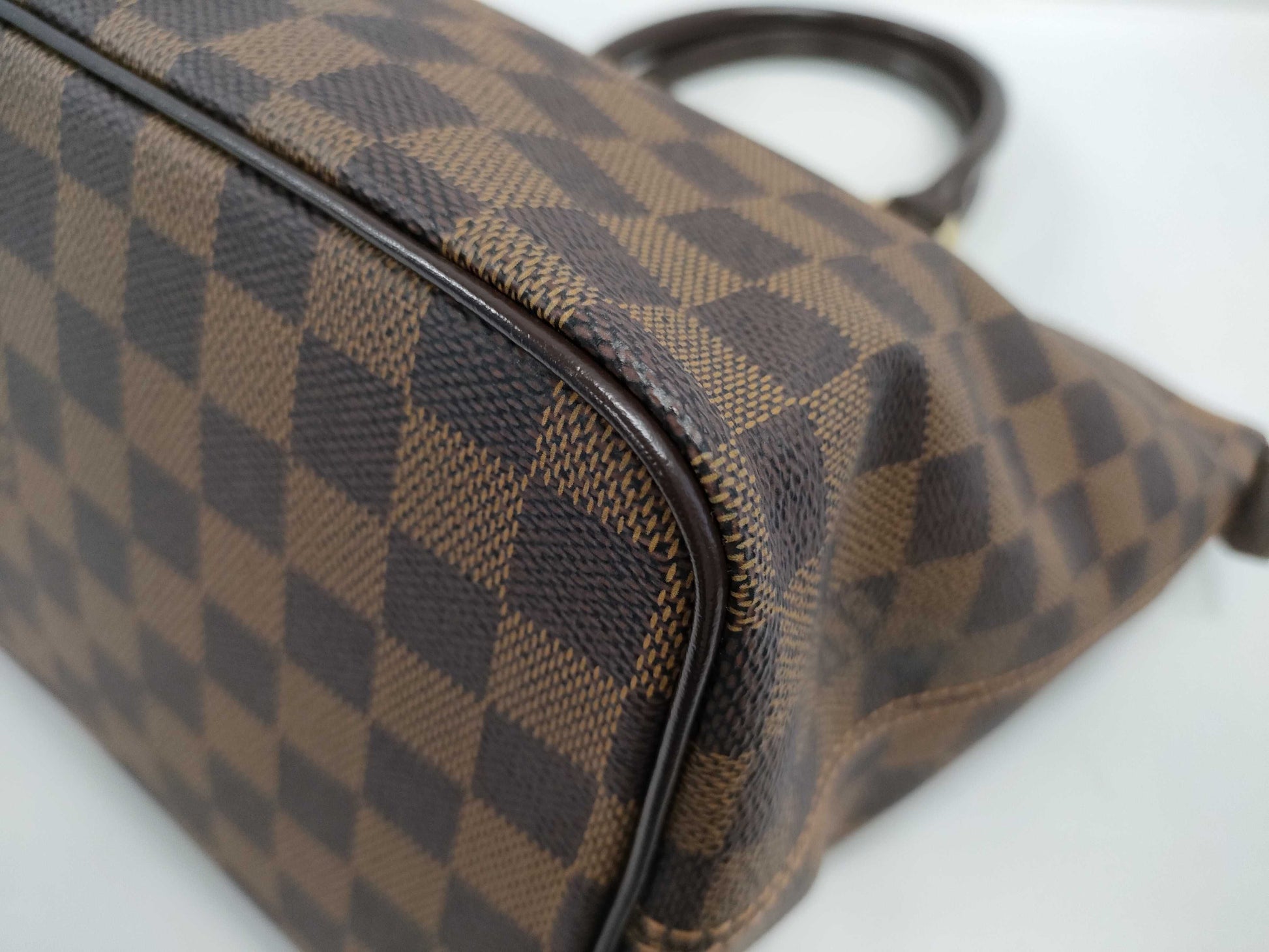 LOUIS VUITTON N51183 Damier Saleya PM Handbag