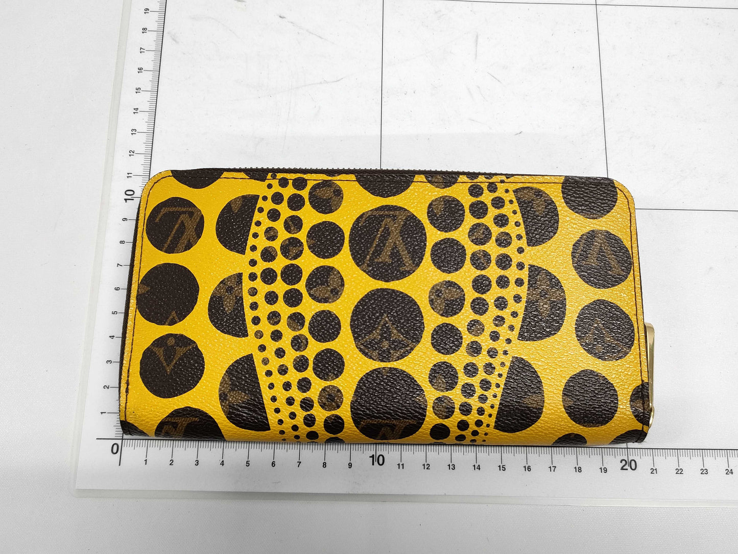 LOUIS VUITTON M60449 Limited Edition Zippy Wallet Monogram Pumpkin Polka Dot Jaune with Box and Dust Bag