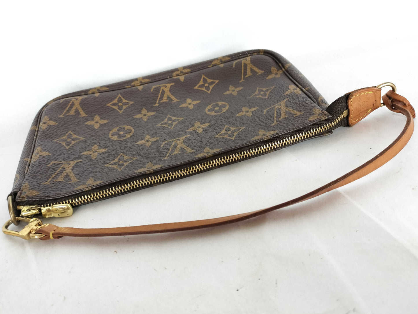 LOUIS VUITTON Monogram Accessoires Shoulder Bag