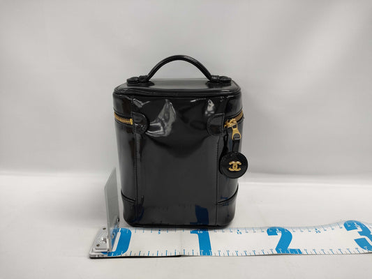 CHANEL Enamel Vanity Bag No. 4
