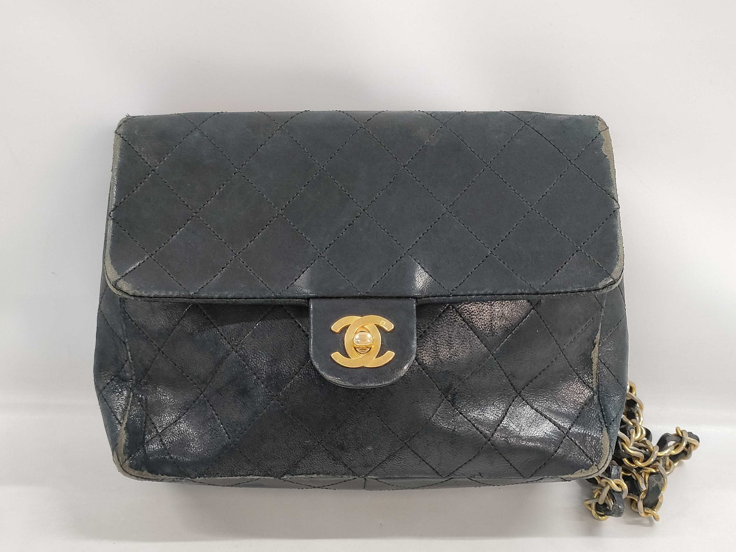 CHANEL Mini Matelasse Chain Shoulder Bag