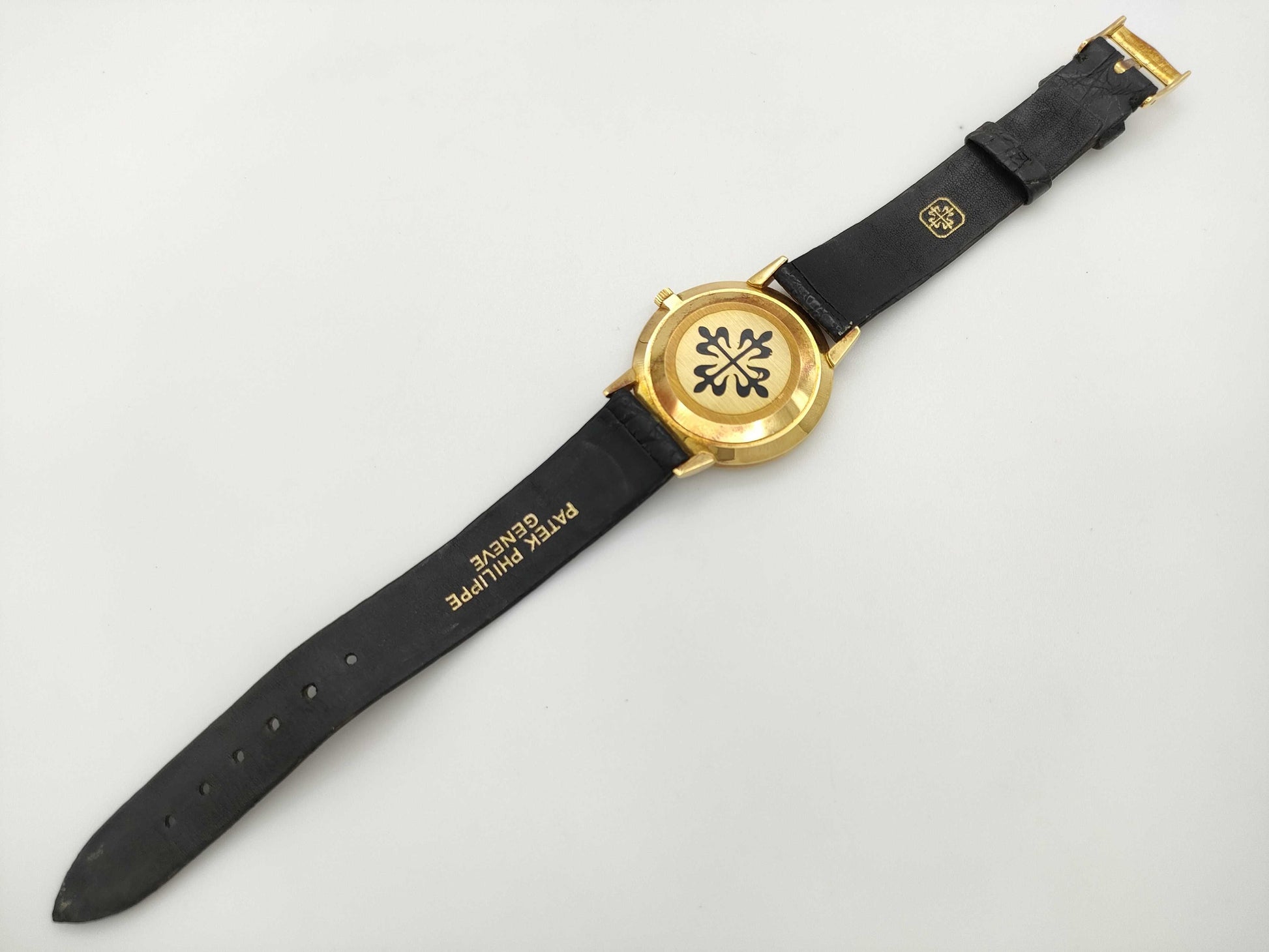 PATEK PHILIPPE Calatrava Hand-Wound K18 Boy's Watch