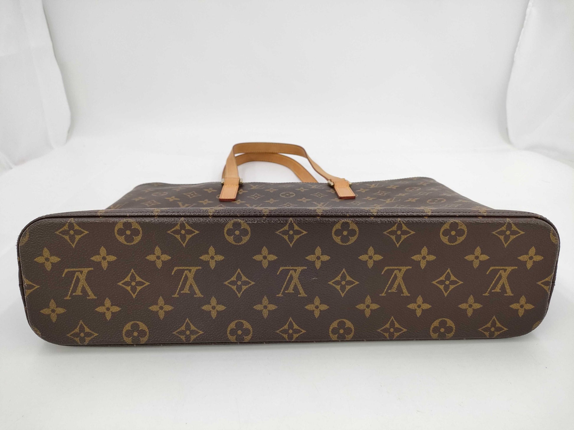 LOUIS VUITTON Vuitton Monogram Luco Tote Bag
