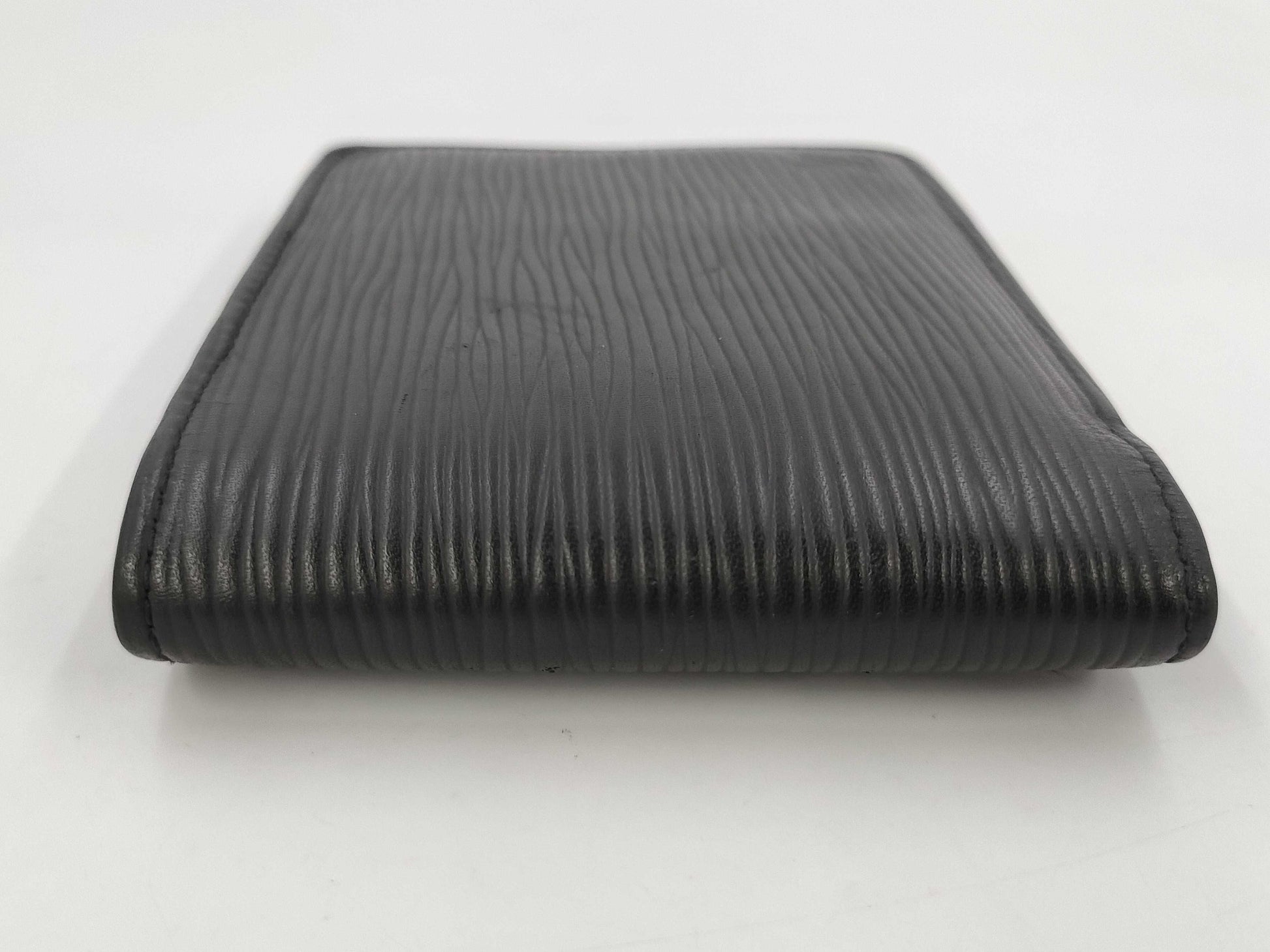 LOUIS VUITTON Vuitton Taiga Folding Wallet Card Case, Pass Case, Business Card Holder
