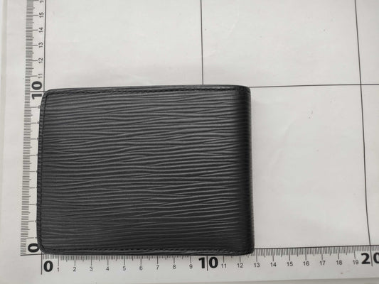 LOUIS VUITTON Vuitton Taiga Folding Wallet Card Case, Pass Case, Business Card Holder