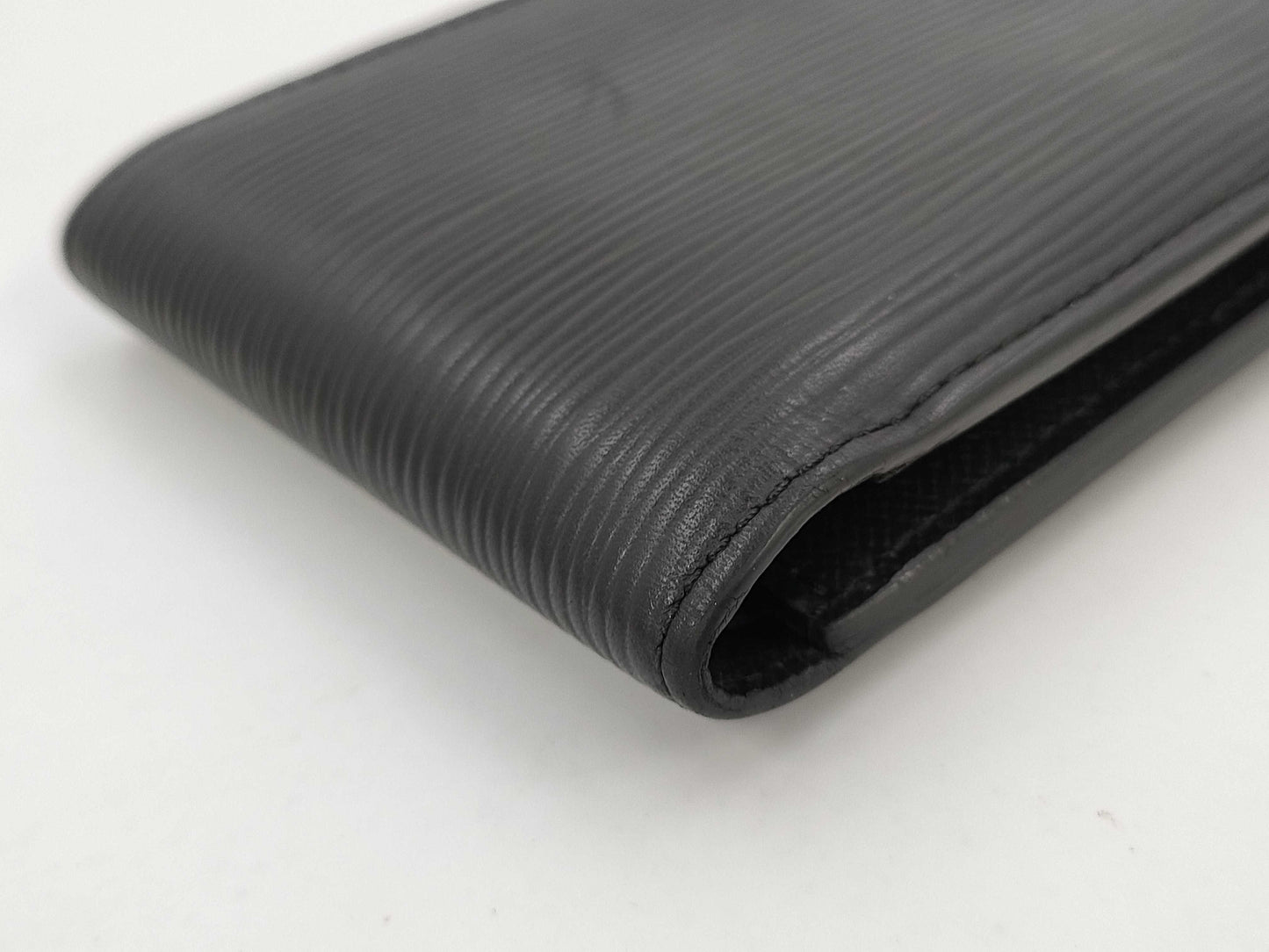 LOUIS VUITTON Vuitton Taiga Folding Wallet Card Case, Pass Case, Business Card Holder