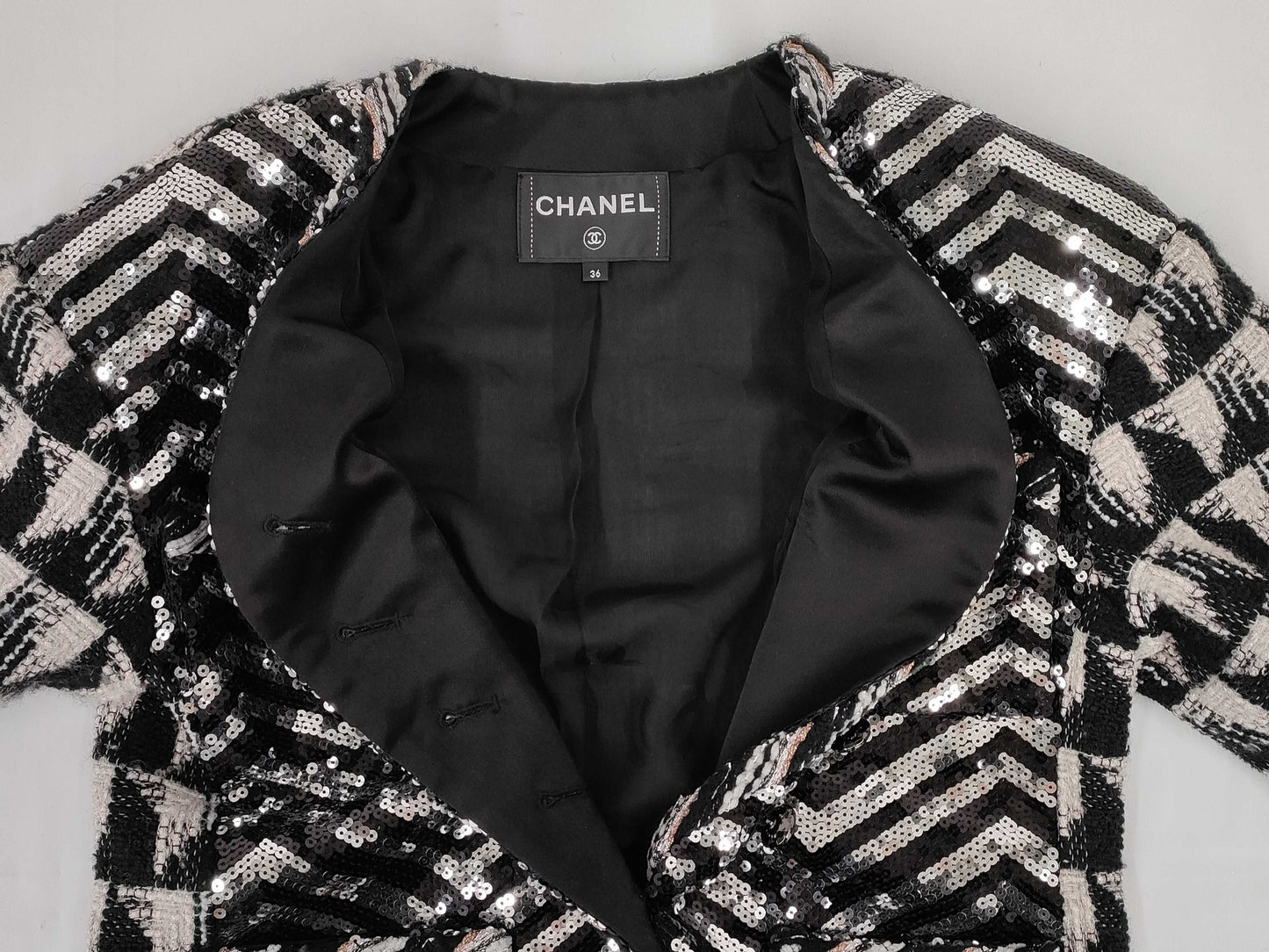 CHANEL Sequin Tweed 36 Jacket