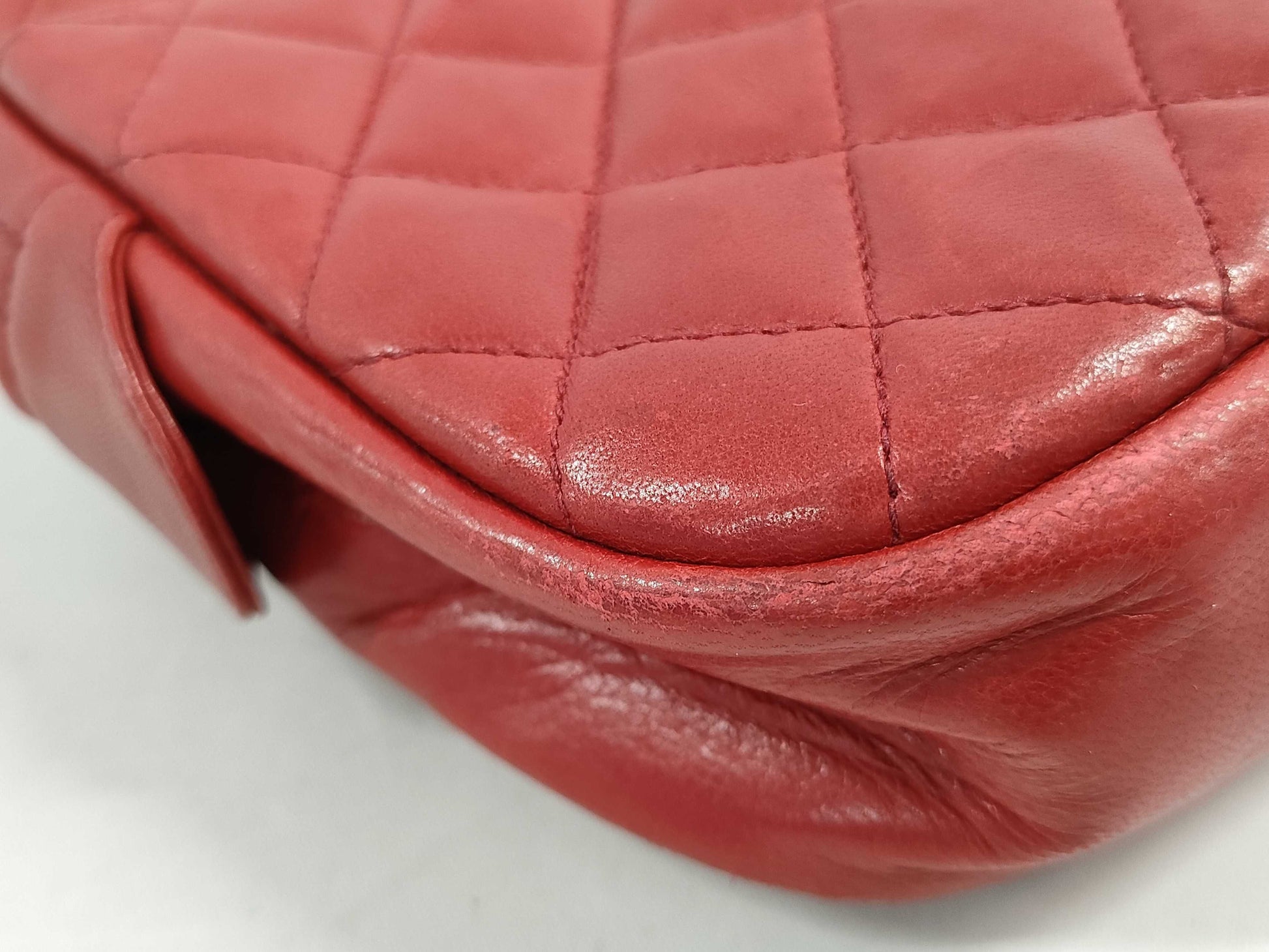 CHANEL CHANEL Matelasse Lambskin Chain Shoulder Bag with Seal