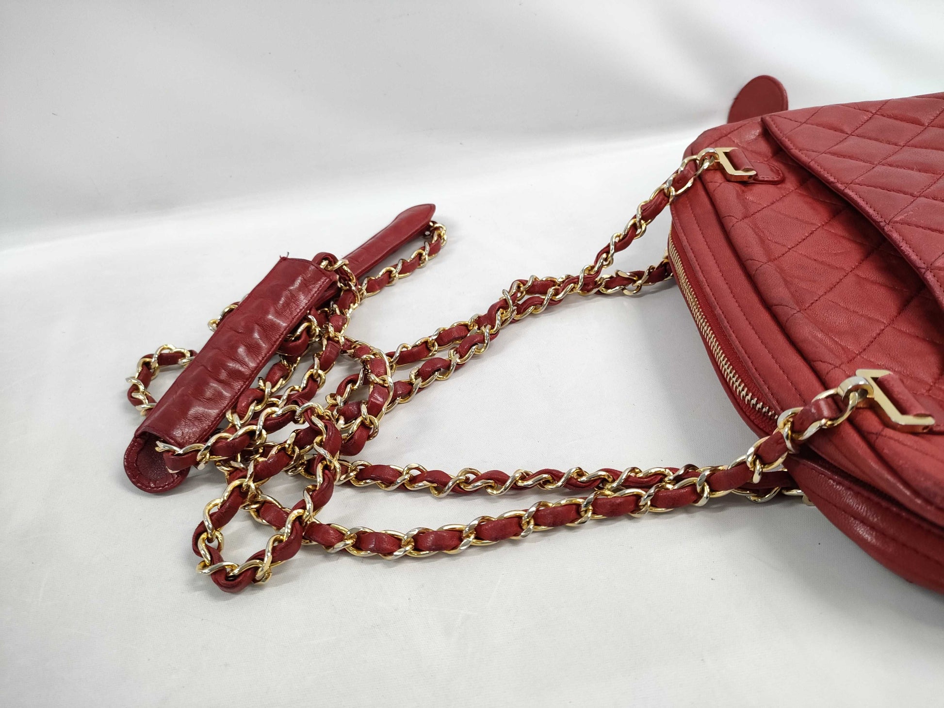 CHANEL CHANEL Matelasse Lambskin Chain Shoulder Bag with Seal