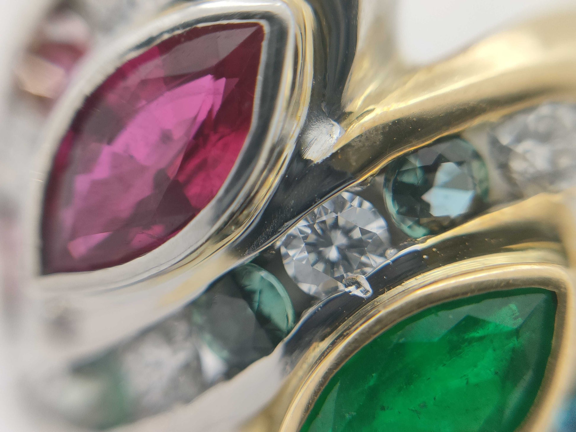 R0.47ct E0.36ct AX0.17ct D1.03ct K18/PT900 19.3g Ring
