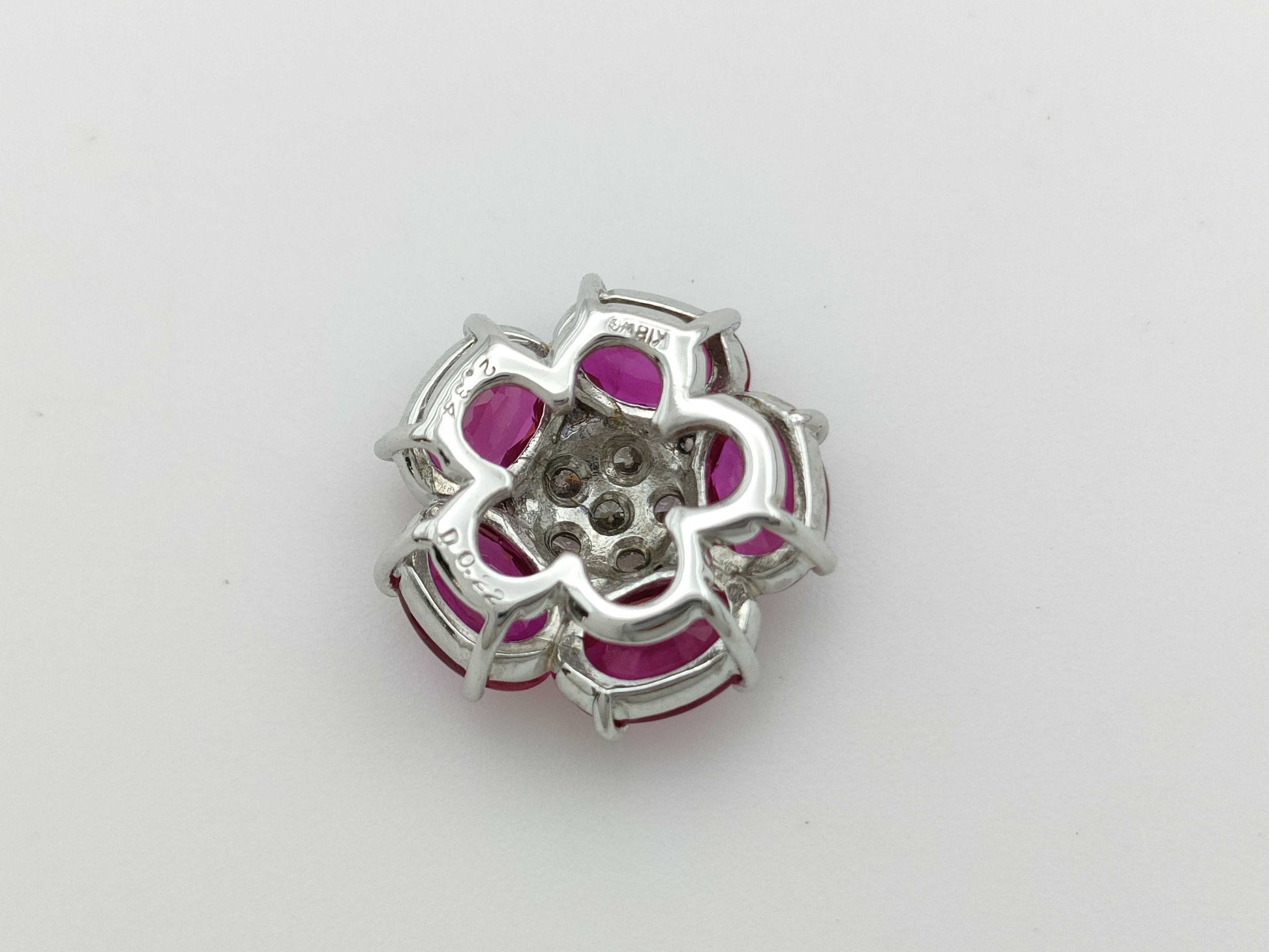 R2.34ct D0.22ct K18WG 2.3g Pendant Top