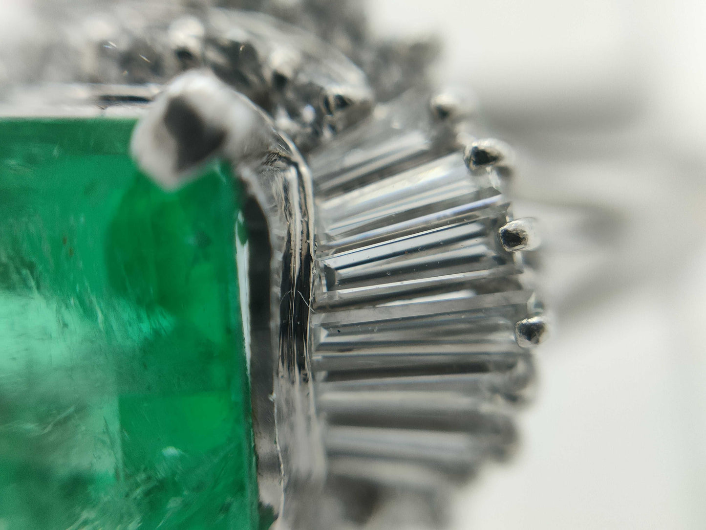 E2.60ct D0.80ct PT900 7.5g Ring