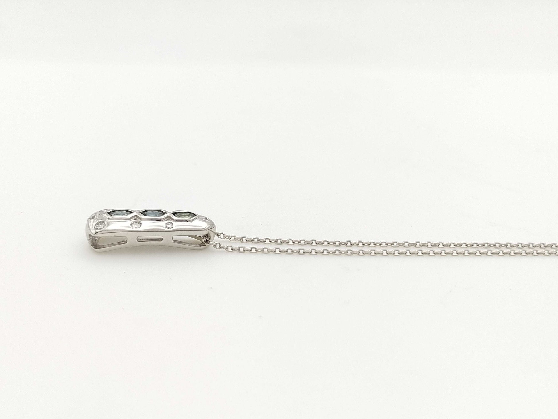 AX0.50ct D0.20ct PT900/850 7.3g Necklace